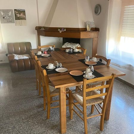 Samugheo B&B Da Antonella מראה חיצוני תמונה