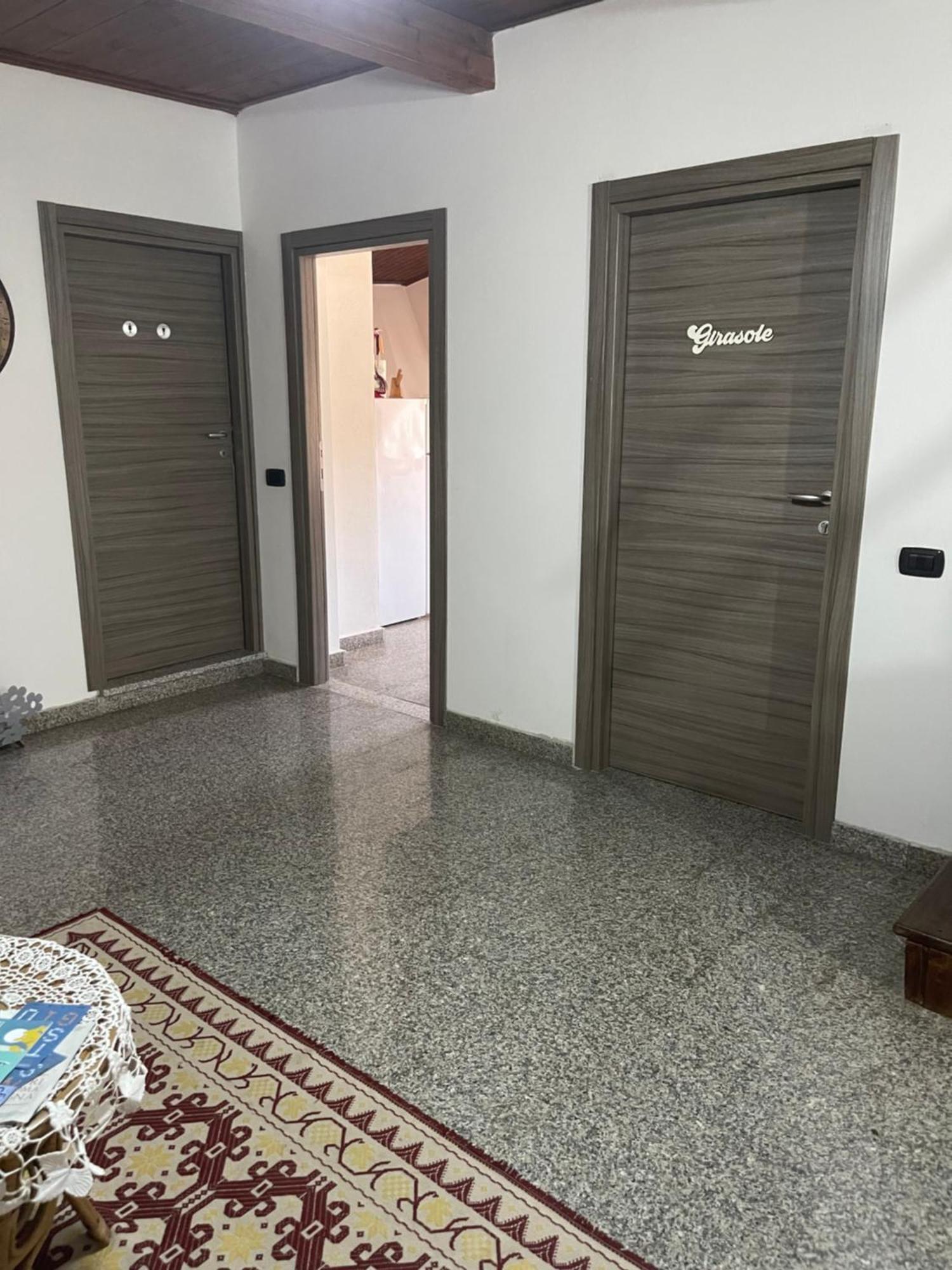 Samugheo B&B Da Antonella מראה חיצוני תמונה