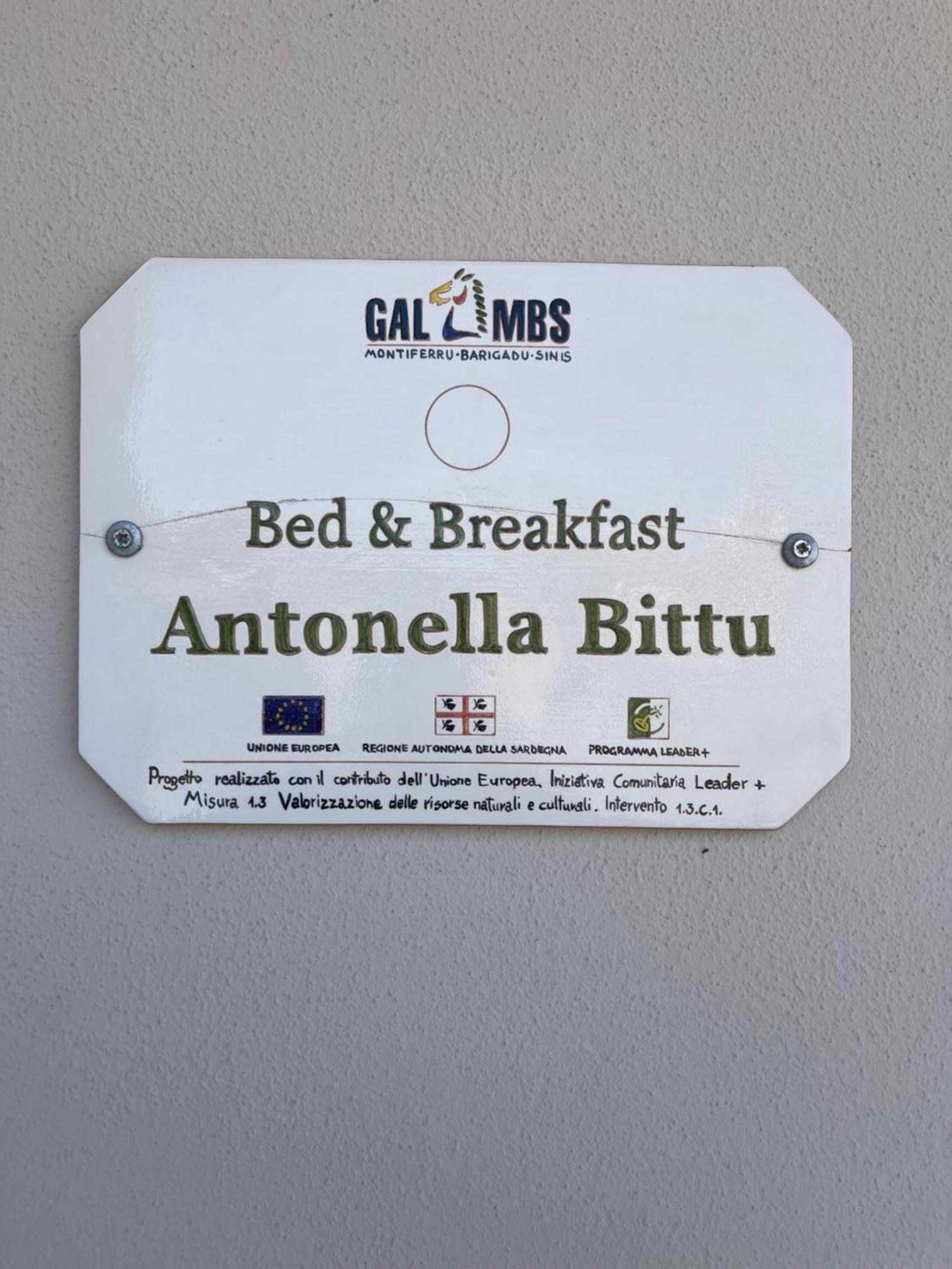 Samugheo B&B Da Antonella מראה חיצוני תמונה